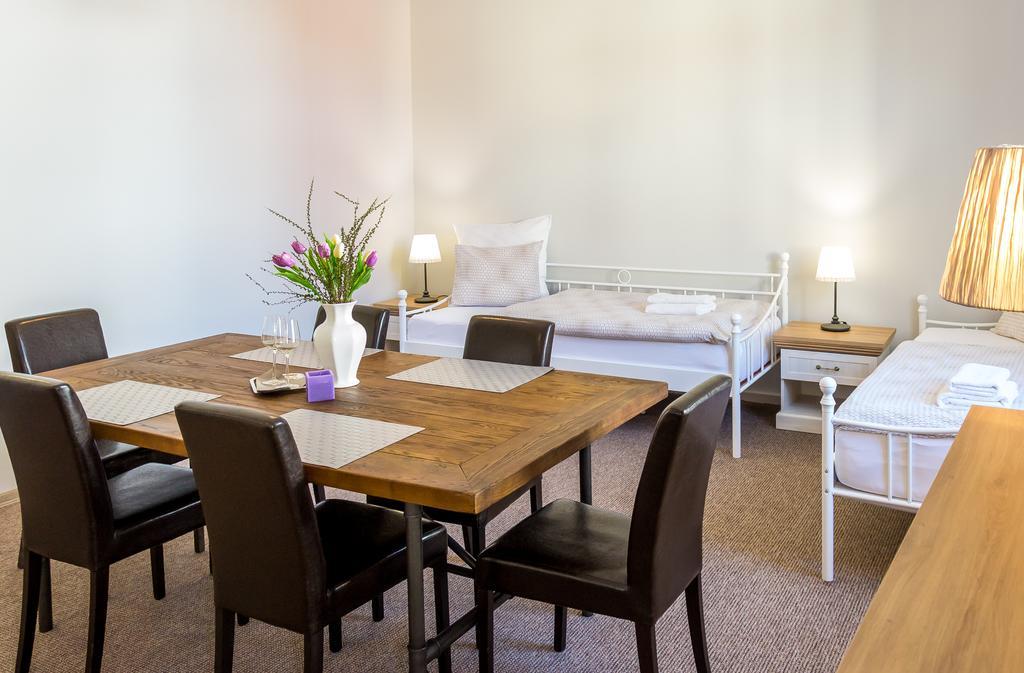 Penzion Apartmány Hradební Uherske Hradiste Exterior foto