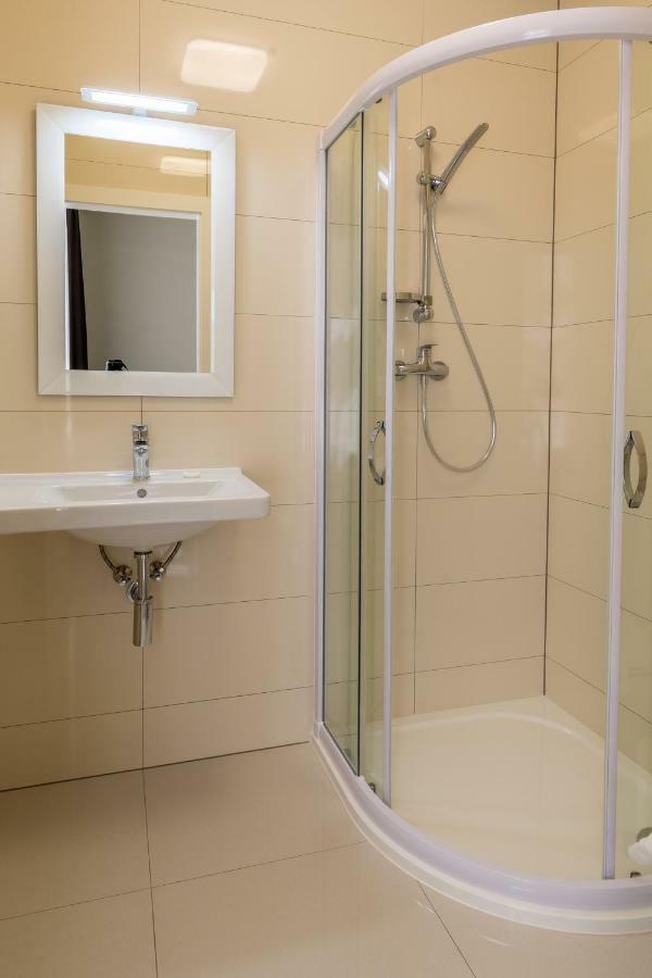 Penzion Apartmány Hradební Uherske Hradiste Exterior foto